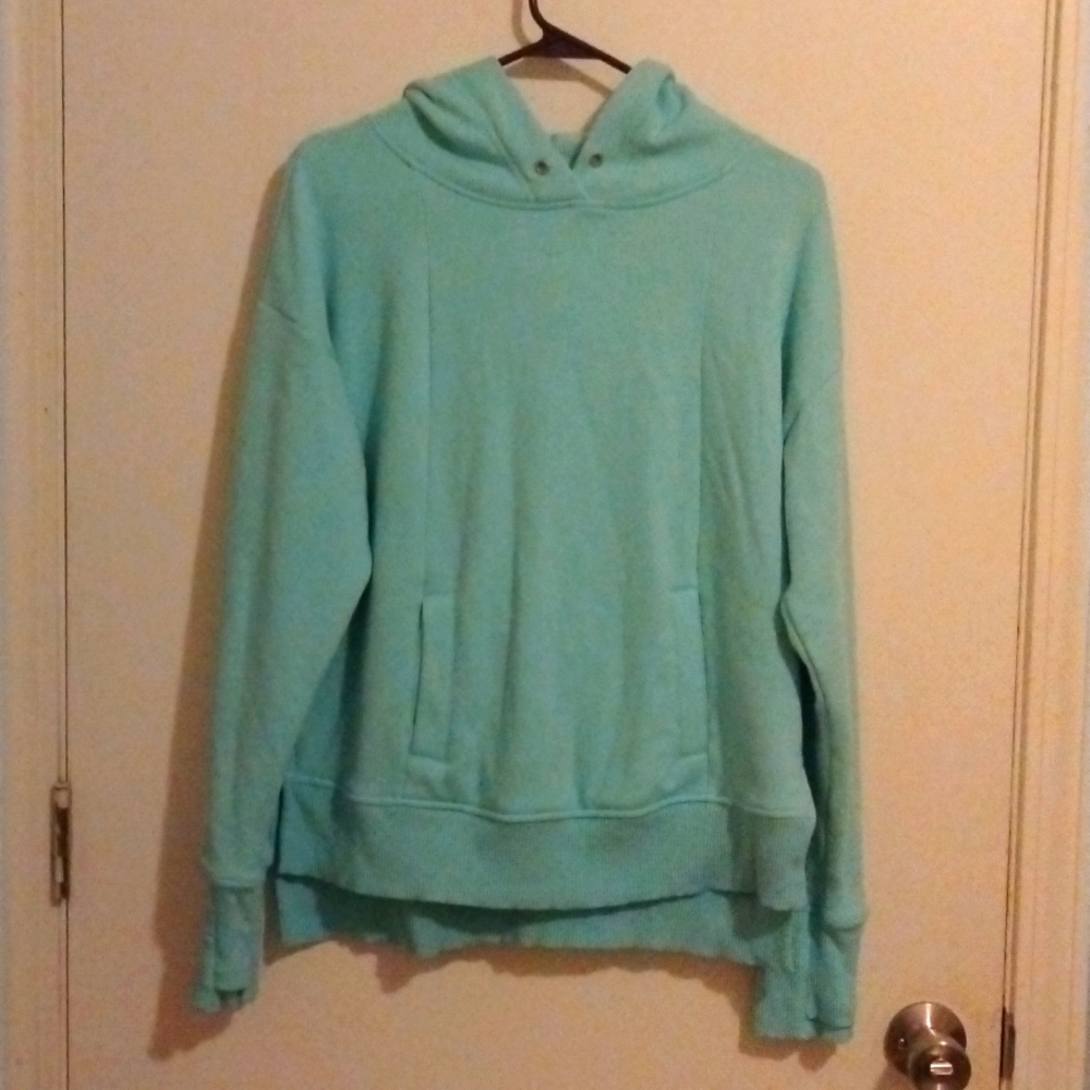 Women's Pullover Sweatshirt